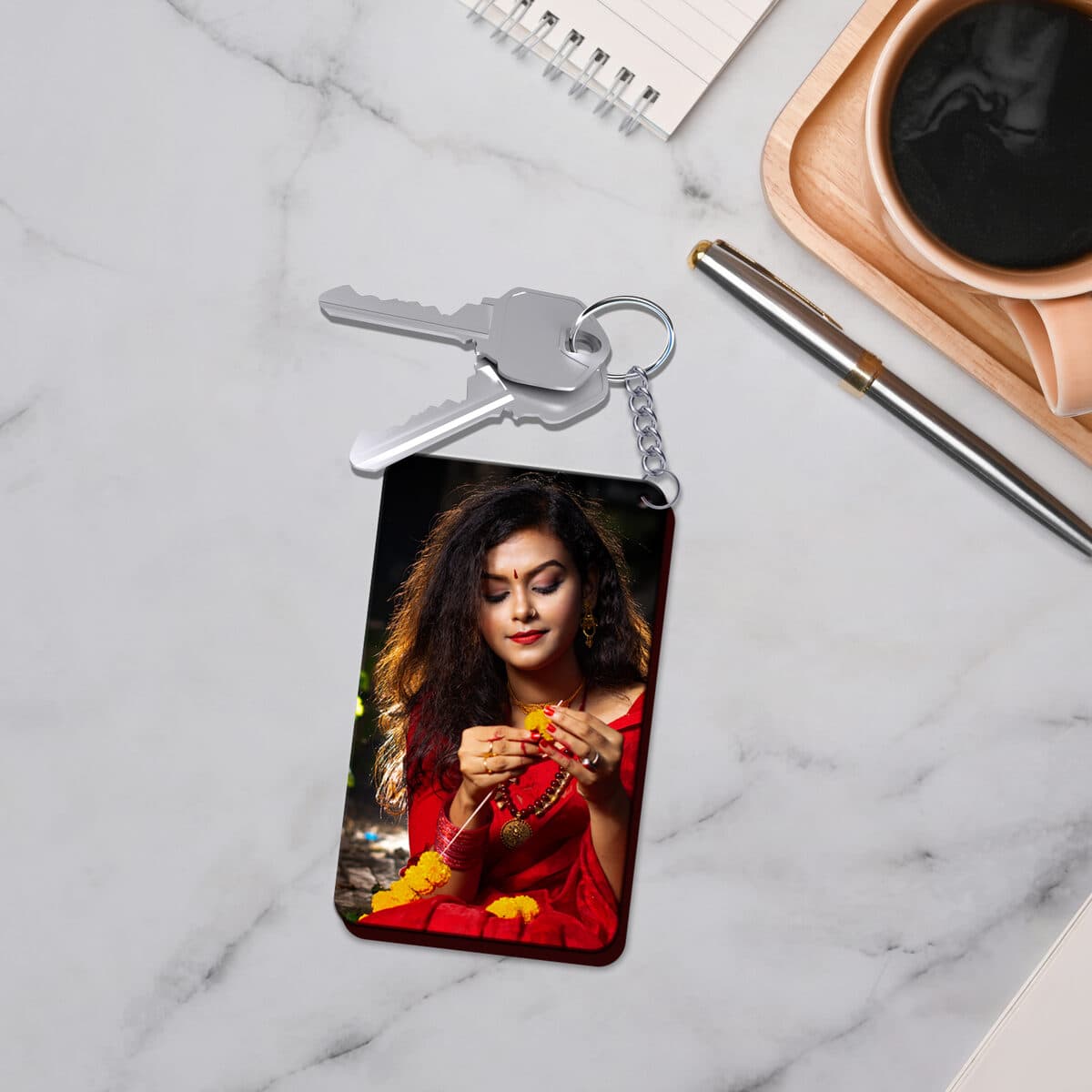 OMGs 4 Photos with 2 Keychains Square Round - Image 1